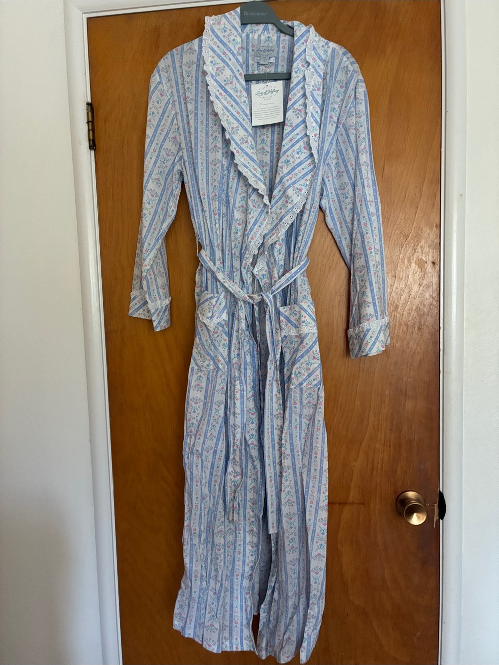 Land of Salzburg new with tag Classic Cotton Floral Stripe Robe